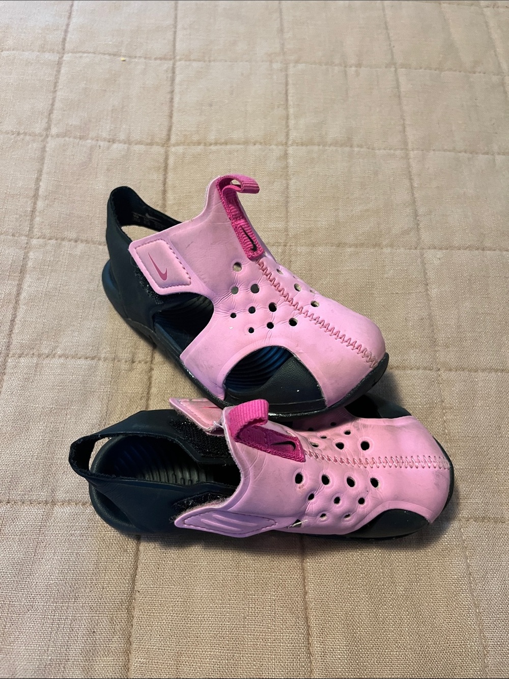 Toddler Nike water shoe